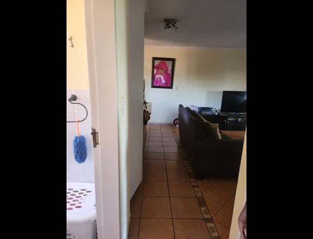 3 BEDROOM APARTMENT FOR SALE IN TURFFONTEIN